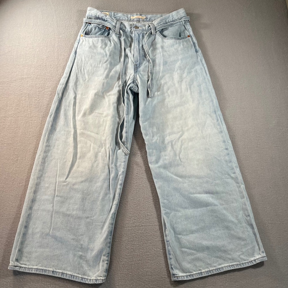 Levis Premium XL Straight tie waist Wide Leg Light Wash jeans W30 L29 A8701-0008